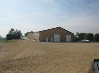 3104 324th St, Hopkinton, IA 52237