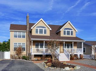 347 W 10th St, Ship Bottom, NJ 08008