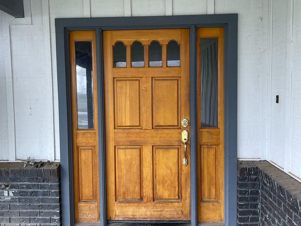 1st image of 401 Chaffee Ln