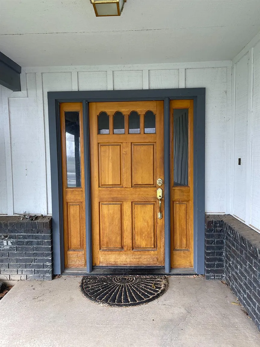 401 Chaffee Ln photo 1