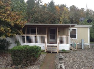 944 Shore St, Sutherlin, OR 97479