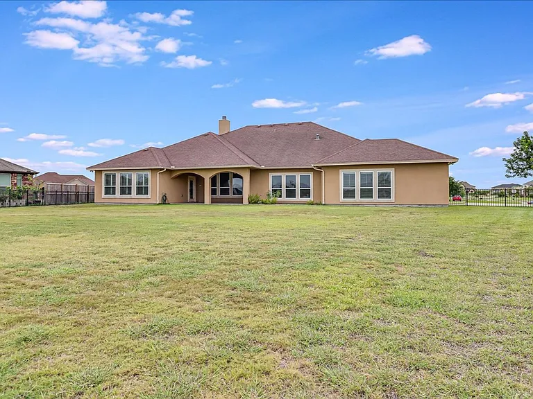 6241 Lago Vista Dr — Photo 58