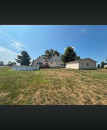 3rd image of 17943 Scott Rd