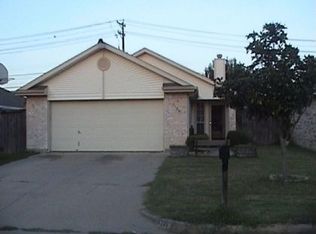 3128 Fairfield Dr, Grand Prairie, TX 75052