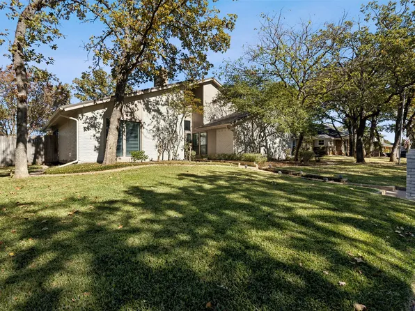 2117 Riverforest Dr, Arlington, TX 76017