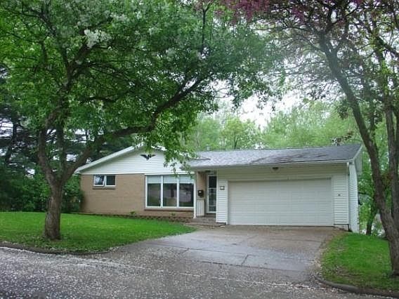 1st image of 1213 Greenhill Dr
