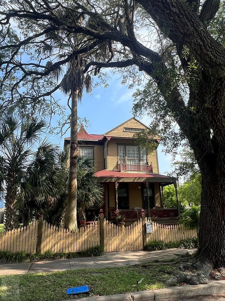 3202 Avenue N 1/2, Galveston, TX 77550 MLS 20230404 Zillow