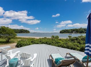 26 Johns Rd, Setauket, NY 11733