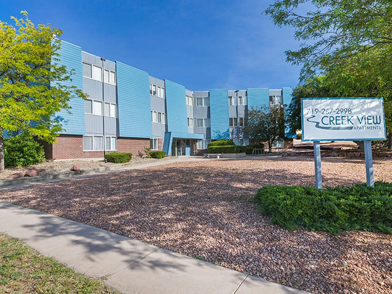 Creek View Apartments — Photo 1