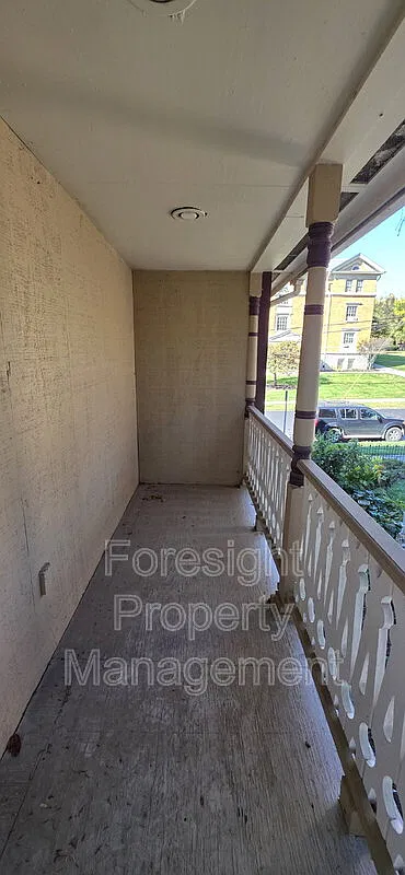 1 bed, 1.0 bath, 700 sqft, $1,395 — Photo 2