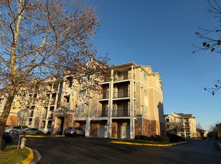 19605 Galway Bay Cir APT 304, Germantown, MD 20874