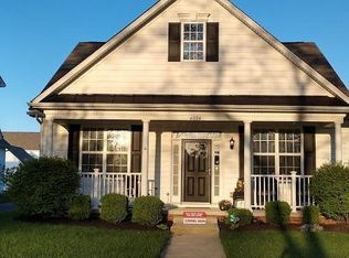 4004 Trade Royal Crossing Dr, Columbus, OH 43230