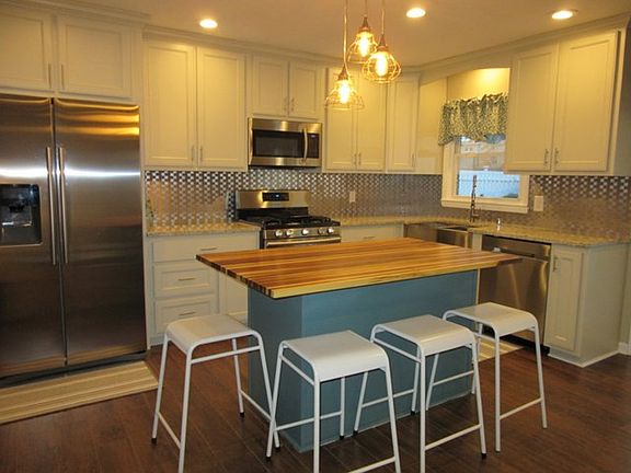 4th image of 2908 Lewis Ln