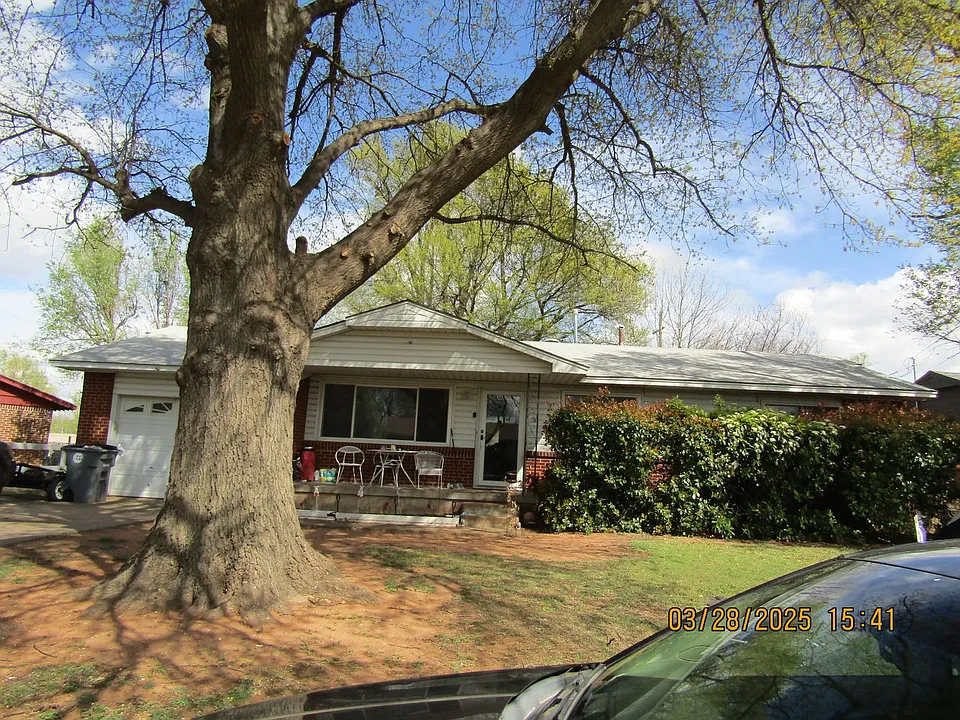 2317 NW 45th St