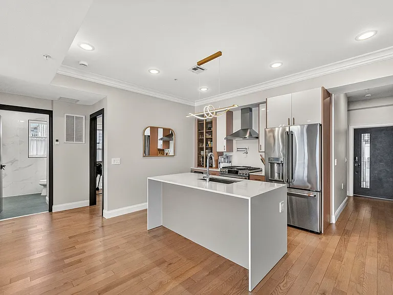414 New York Ave #1A — Photo 4