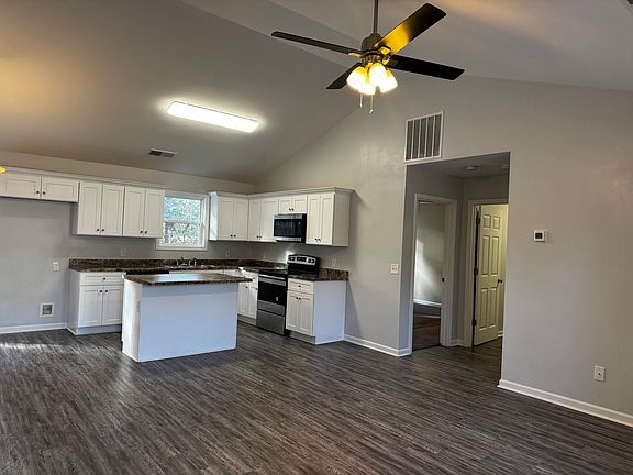 5th image of 100 Shallow Creek Ln