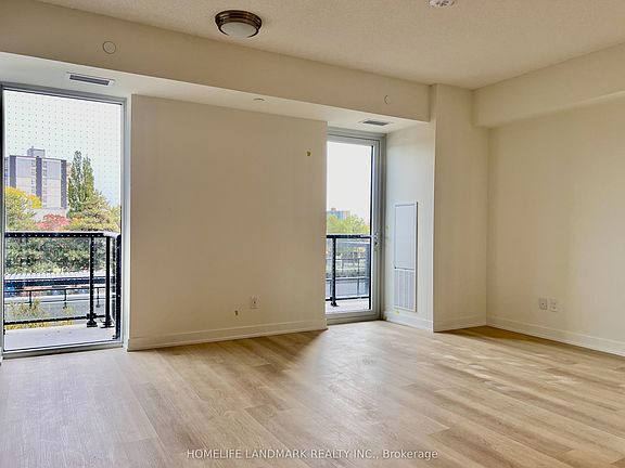 5th image of 2825 Jane St #316