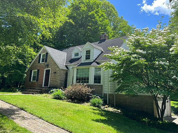 2nd image of 8401 Summit Dr