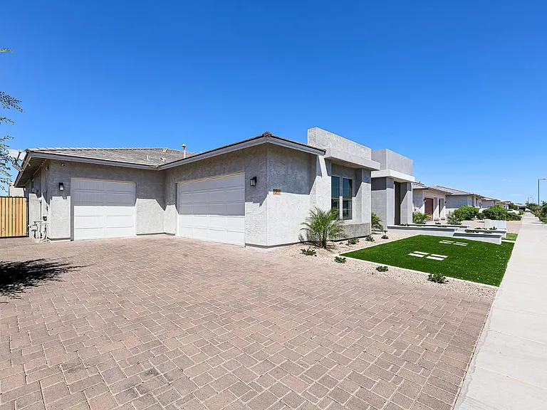 23060 E Sonoqui Blvd — Photo 3