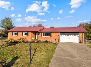 104 Lynn Knls, Scott Depot, WV 25560