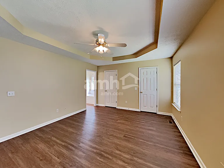 1219 Murray Ct — Photo 7