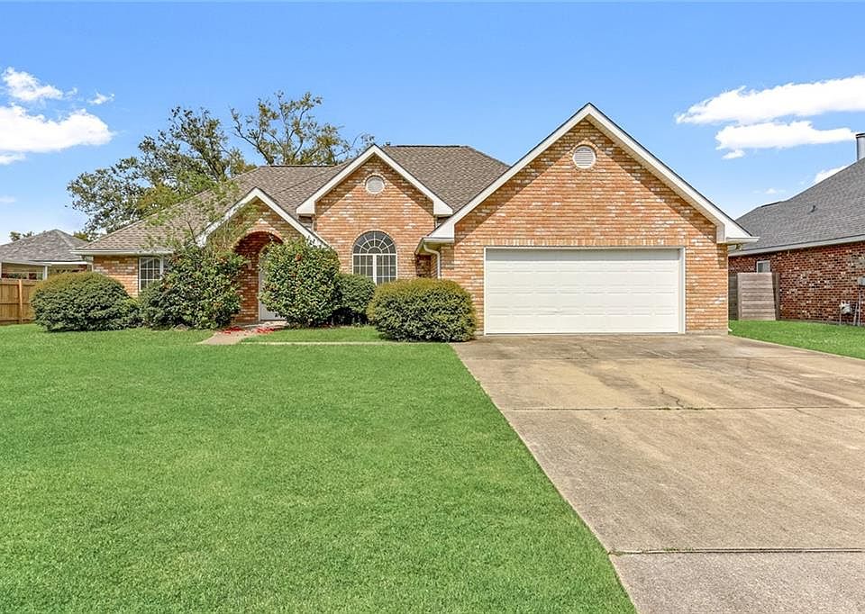 1st image of 124 Duhe Dr