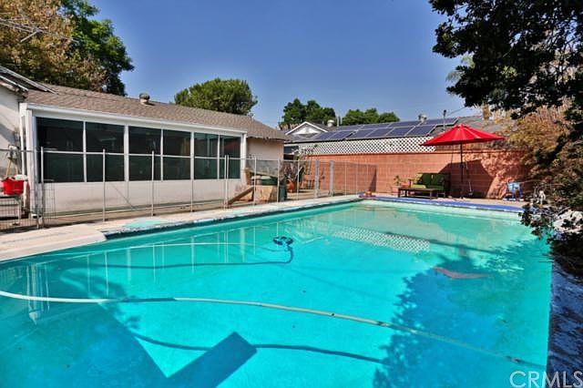 1st image of 3470 Knoxville Ave