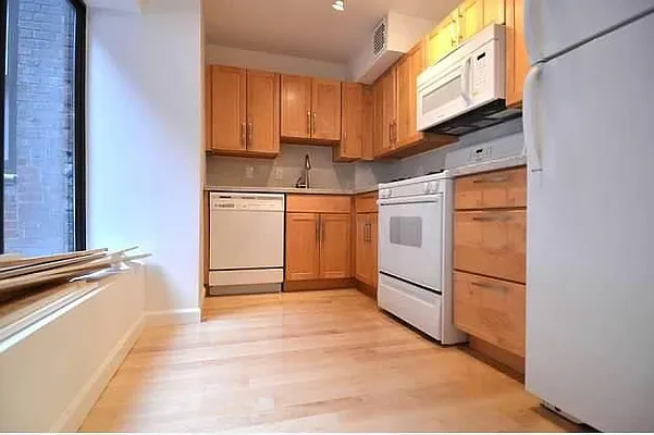 Rented by Nest Seekers International | media 5