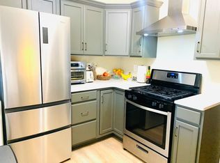 9 Clyff Ln, Vanport, PA 15009