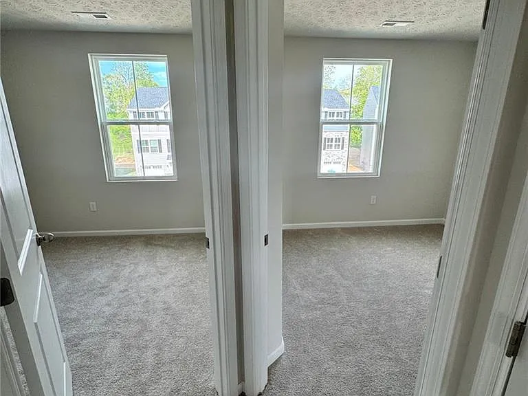 4034 Hemlock Ct — Photo 38