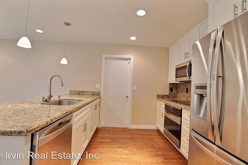 1st image of 2121 Shasta Dr