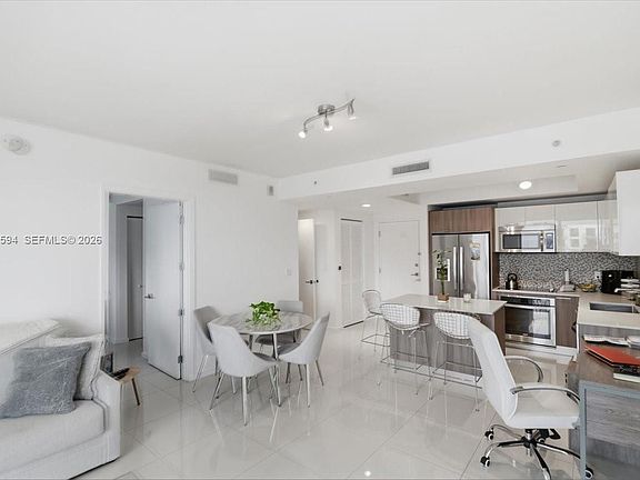 3rd image of 5300 Paseo Blvd APT 1803