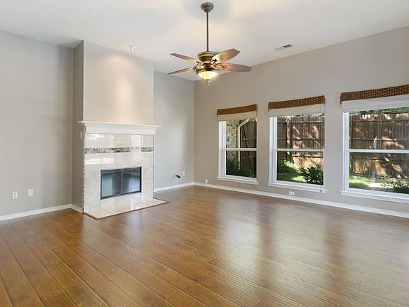 4th image of 5617 Chimney Rock Dr