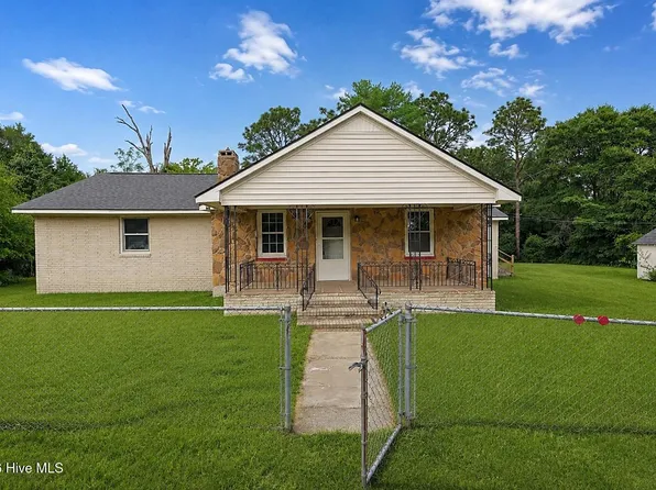 163 E Hudson Lane, Fayetteville, NC 28306