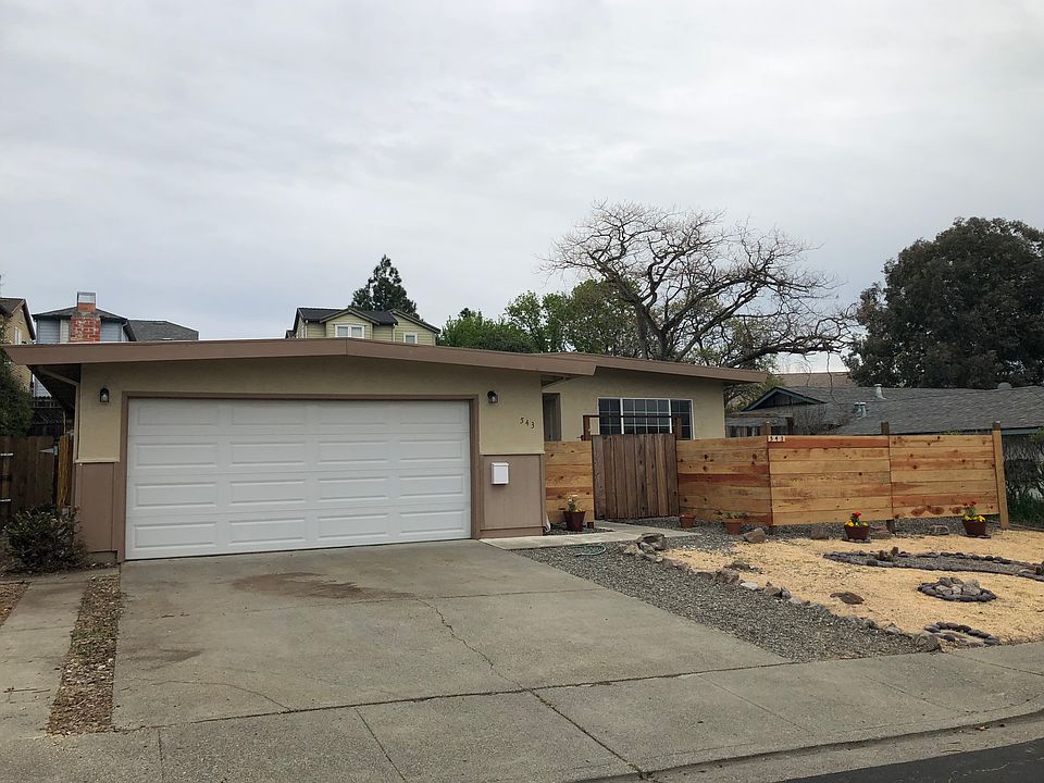 1st image of 543 Mathews Dr