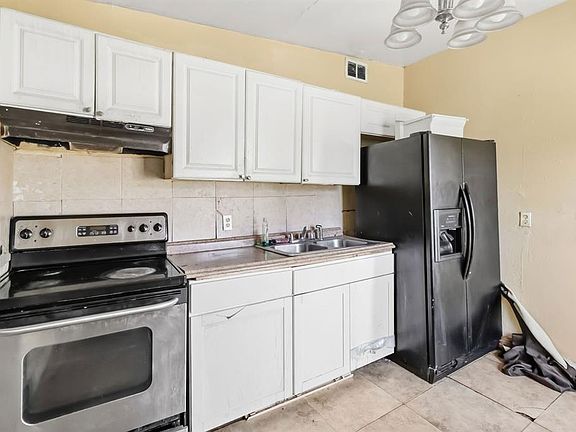 2nd image of 4058 SHELLMAN STREET
