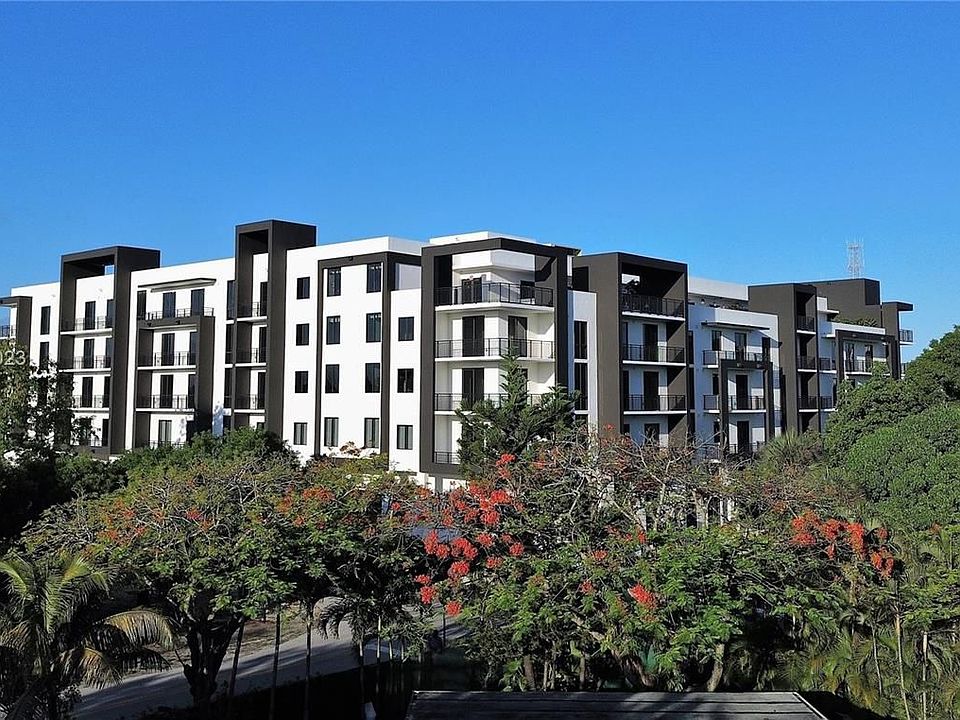 1st image of 18300 SW 98th Ave #314
