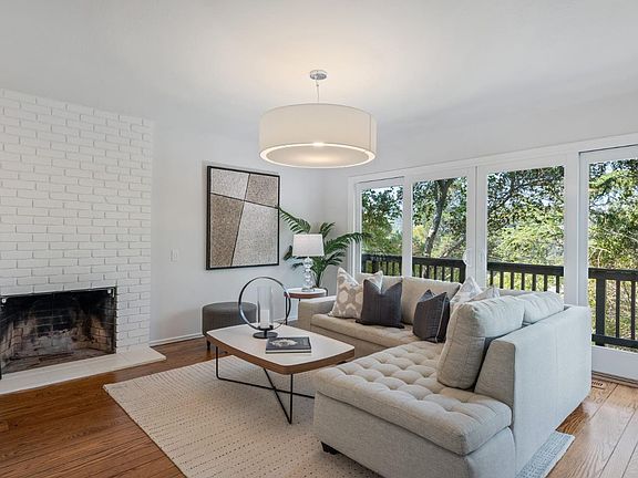 5th image of 47 Treetop Ln