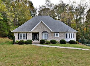 4459 Inwood Dr, Winston Salem, NC 27106
