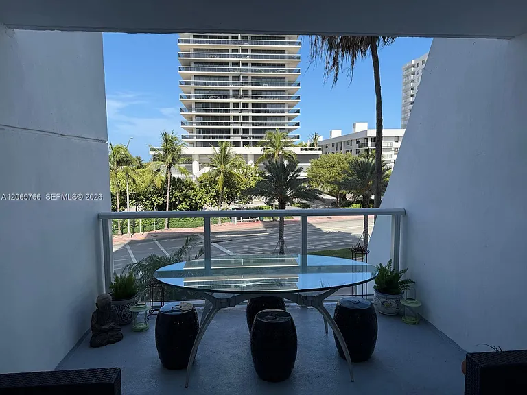 5880 Collins Ave #406 — Photo 2
