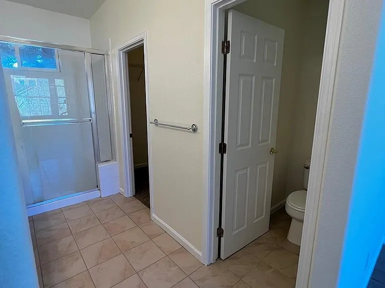 4830 Swinford Ct — Photo 3