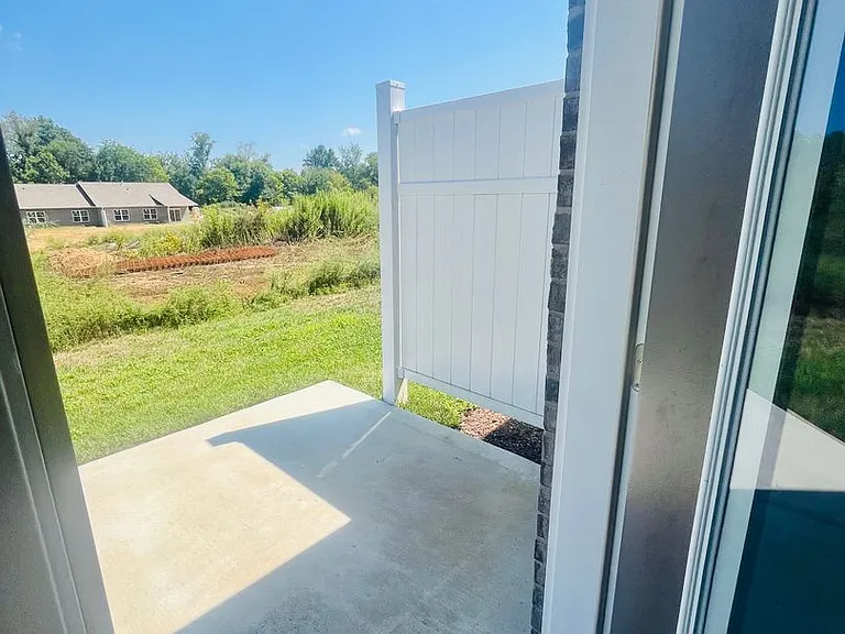 852 Sweetfern Ln — Photo 16