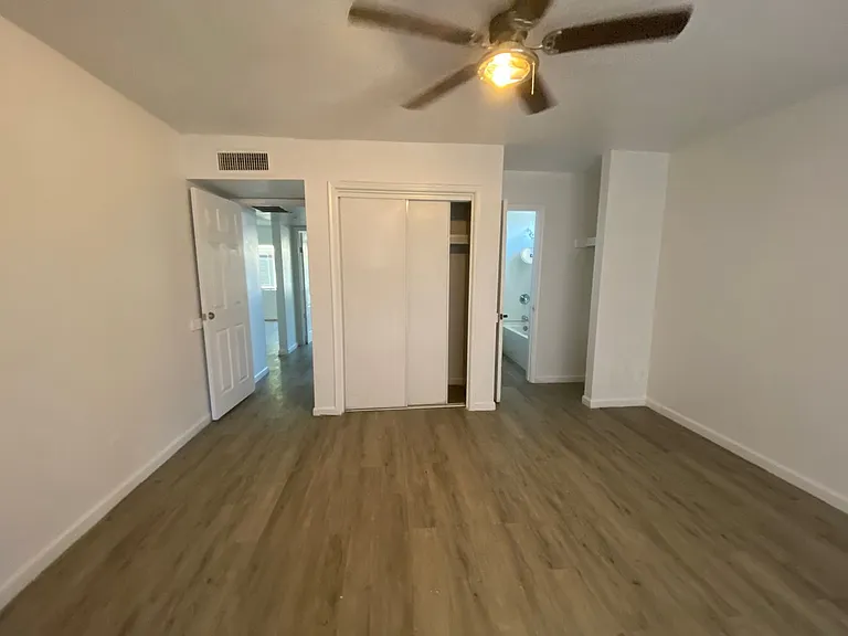 1126 N 27th St #5 — Photo 5
