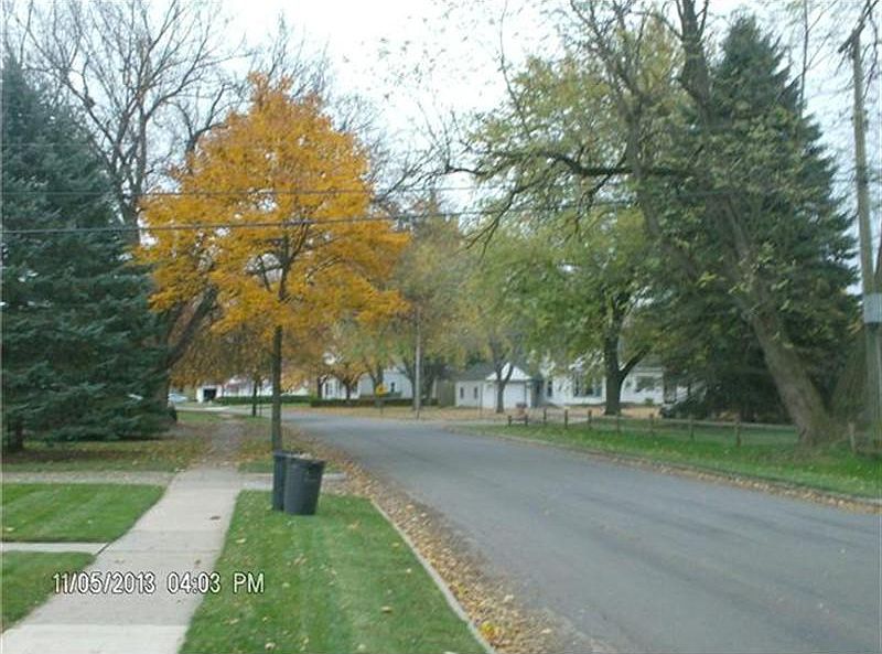 1st image of 405 Herrick Park Dr