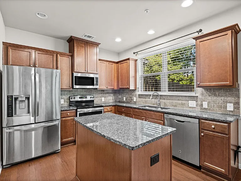 6222 Story Cir — Photo 17