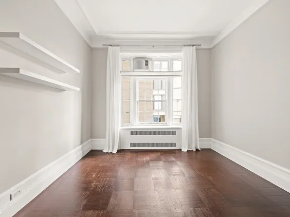 285 Central Park West image 9 of 16