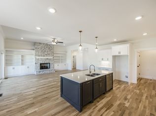 106 Wind Wood Dr, Portland, TN 37148