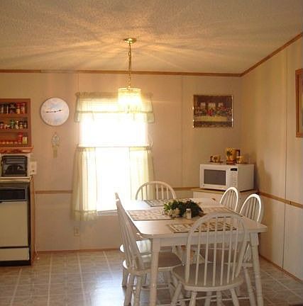 Separate dining area off the kitchen