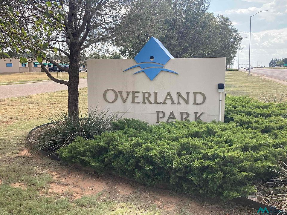2nd image of 125 W Llano Estacado Blvd
