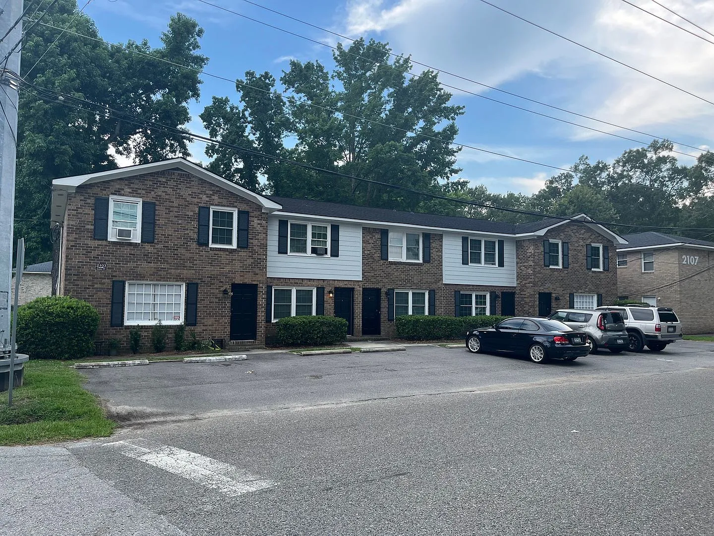 2 & 3 Bedroom Townhomes in West Ashley — Photo 2